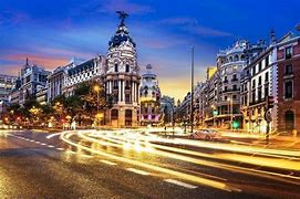 Turismo en Madrid » Gran via 1