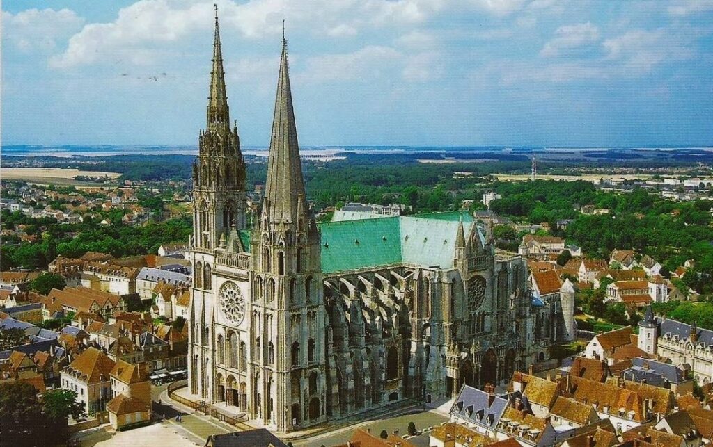 Turismo en Francia » La catedral de Chartres francia